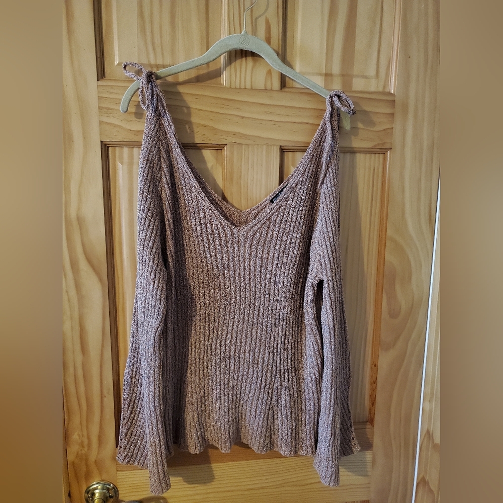NWT  - Fashion Nova Cold Shoulder Metallic Sweater in Dusty Pink - Sice 2X